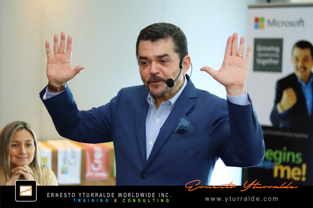 Ernesto Yturralde, Speaker - Storytelling, Charlas y Conferencias Empresariales